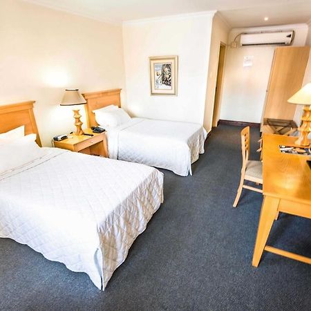 The George Hotel Manzini Kültér fotó