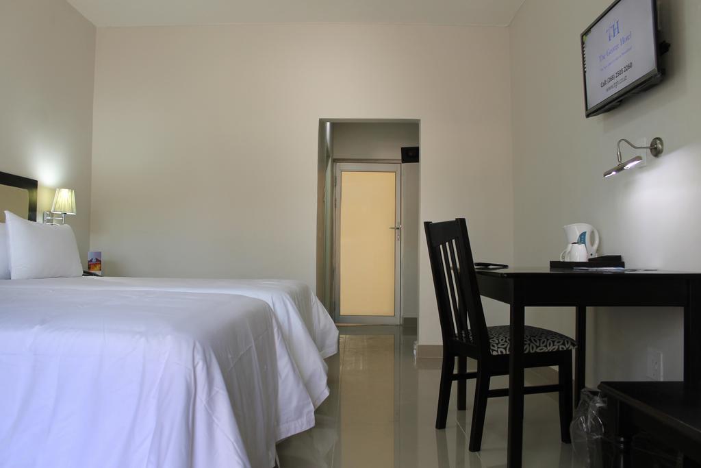 The George Hotel Manzini Kültér fotó
