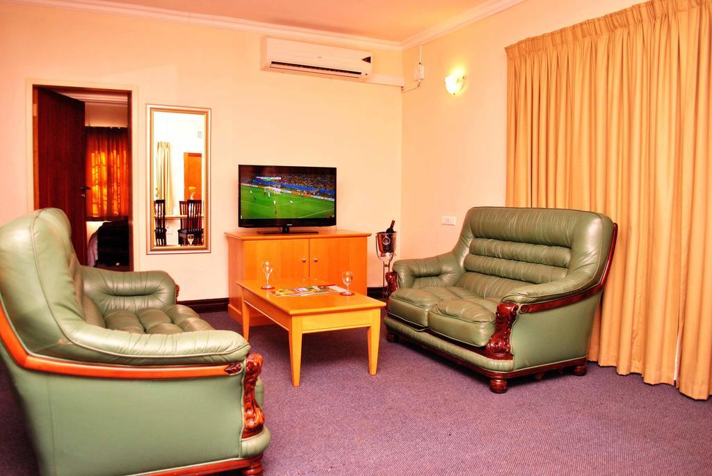 The George Hotel Manzini Kültér fotó